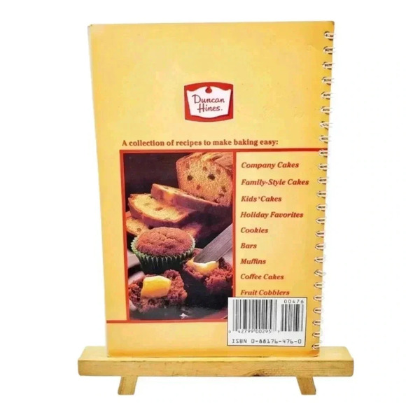 Vintage 1985 Duncan Hines Quick & Easy Baking Cookbook — Spiral Bound - Picture 10 of 13